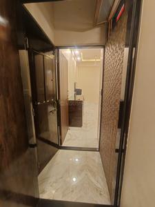 Bedroom Image of 600 Sq.ft 1 BHK Apartment / Flat for rent in Colaba Mumbai for Rs. 75000