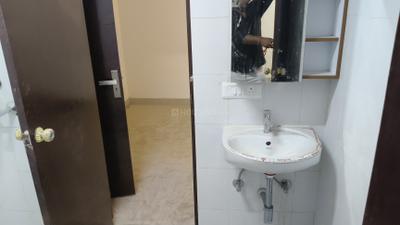 Image of 1075 Sq.ft 2 BHK Apartment / Flat for rent in Today Ridge Residency, Bajidpur, Noida for Rs. 23000