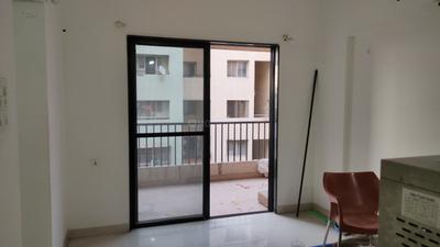 Living Room Image of 900 Sq.ft 2 BHK Apartment / Flat for sale in Magarpatta Annex, Magarpatta City Pune for Rs. 11500000