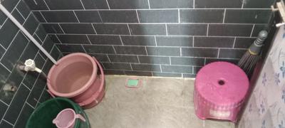 Bathroom Image of 450 Sq.ft 1 BHK Apartment / Flat for sale in Digvijay Plot Jamnagar for Rs. 800000