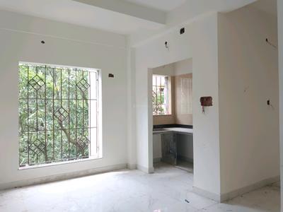Living Room Image of 855 Sq.ft 2 BHK Apartment / Flat for sale in Purbalok Kolkata for Rs. 5700000