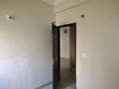 Bedroom Image of 1240 Sq.ft 2.5 BHK Apartment / Flat for sale in Paramount Floraville, Sector 137 Noida for Rs. 13500000