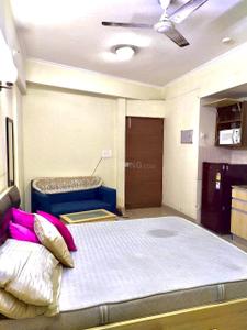 Bedroom Image of 400 Sq.ft 1 BHK Apartment / Flat for rent in Supertech Ecociti, Sector 137 Noida for Rs. 19000
