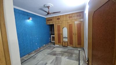 Bedroom Image of 1800 Sq.ft 3 BHK Apartment / Flat for rent in DDA Flats Sarita Vihar, Sarita Vihar New Delhi for Rs. 52500