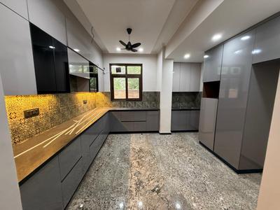 Kitchen Image of 4200 Sq.ft 9 BHK Builder Floor for rent in Sector 41 Noida for Rs. 190000