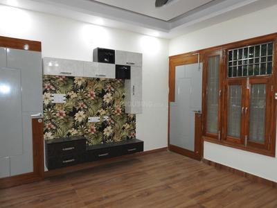 Bedroom Image of 1900 Sq.ft 4 BHK Builder Floor for sale in Sector 8 Dwarka New Delhi for Rs. 27500000