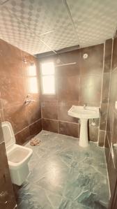 Bathroom Image of 850 Sq.ft 3 BHK Apartment / Flat for rent in Migsun Vilaasa, Eta II Greater Noida for Rs. 22000