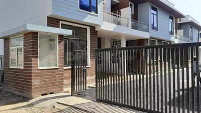 Main Entrance Image of 2700 Sq.ft 4 BHK Builder Floor for sale in Chitrakoot Jaipur for Rs. 15000000