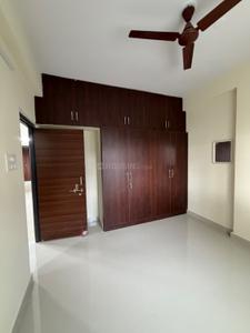 Bedroom Image of 1800 Sq.ft 3 BHK Apartment / Flat for rent in Good Raghavendra Residency, Kondapur Hyderabad for Rs. 40000