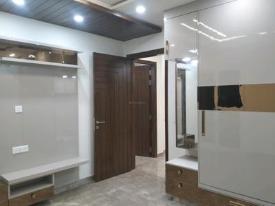 Bedroom Image of 1800 Sq.ft 3 BHK Builder Floor for sale in Vikaspuri New Delhi for Rs. 40000000