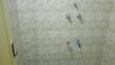 Bathroom Image of 1200 Sq.ft 2 BHK Builder Floor for rent in Malleswaram Bengaluru for Rs. 25000