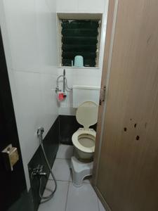 Bathroom Image of 650 Sq.ft 1 BHK Apartment / Flat for sale in Airoli Navi Mumbai for Rs. 8500000
