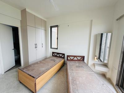 Bedroom Image of 2250 Sq.ft 3 BHK Apartment / Flat for rent in Vinayak Courtyard , PDPU Road Gandhinagar for Rs. 38000