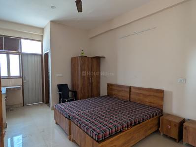 1 RK Independent Builder Floor