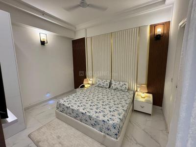 Bedroom Image of 610 Sq.ft 1 RK Apartment / Flat for rent in Purvanchal Royal City Phase 2, Chi V Greater Noida for Rs. 25000