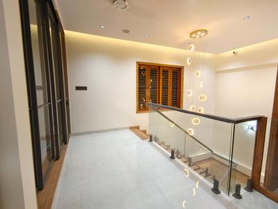 Hall Image of 6300 Sq.ft 5 BHK Independent House for sale in Maninagar Ahmedabad for Rs. 70000000