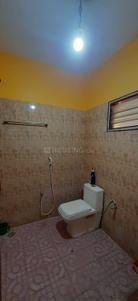 Bathroom Image of 800 Sq.ft 2 BHK Apartment / Flat for rent in Royapettah Chennai for Rs. 25000
