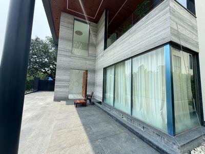 Balcony Image of 16200 Sq.ft 5 BHK Farm House for sale in Chhattarpur New Delhi for Rs. 350000000