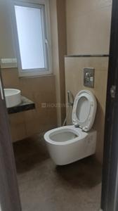 Bathroom Image of 1450 Sq.ft 3 BHK Apartment / Flat for sale in Mahindra Vivante , Andheri East Mumbai for Rs. 46500000