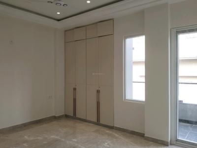 Bedroom Image of 1800 Sq.ft 3 BHK Builder Floor for sale in Pitampura New Delhi for Rs. 40000000