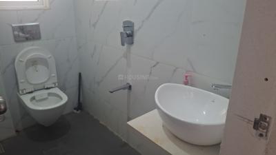 Bathroom Image of 600 Sq.ft 1 BHK Apartment / Flat for sale in Nandivardhan Fortuna Blue, Lower Parel Mumbai for Rs. 24000000