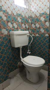 Bathroom Image of 510 Sq.ft 1.5 BHK Apartment / Flat for rent in Salt Lake City Kolkata for Rs. 10500