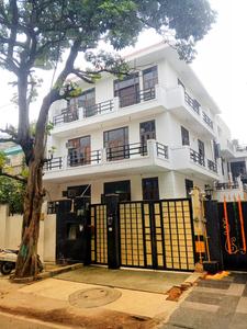 Building Image of Townhouse Girls PG sector 50 Noida in Sector 50, Noida