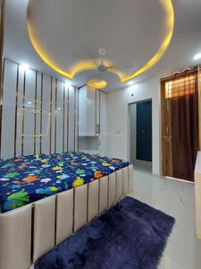 Bedroom Image of 1100 Sq.ft 4 BHK Apartment / Flat for sale in Naraina New Delhi for Rs. 14000000