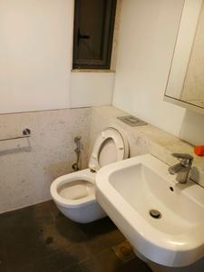 Common Bathroom Image of 1150 Sq.ft 2 BHK Apartment / Flat for sale in Lodha Enchante, Sion Mumbai for Rs. 31500000