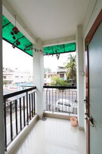 Balcony Image of 1170 Sq.ft 3 BHK Apartment / Flat for sale in Maninagar Ahmedabad for Rs. 8900000