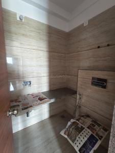 Bathroom Image of 2800 Sq.ft 4 BHK Apartment / Flat for rent in New Alkapuri Vadodara for Rs. 43000