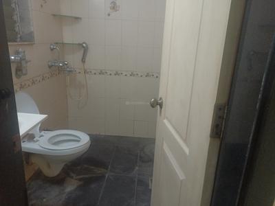 Image of 775 Sq.ft 2 BHK Apartment / Flat for rent in Evershine Millennium Paradise, Kandivali East, Mumbai for Rs. 60000