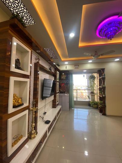 Sector 10 E Roadpali Main Image 1