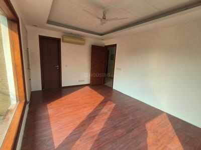 Bedroom Image of 2400 Sq.ft 3 BHK Builder Floor for sale in Defence Colony New Delhi for Rs. 110000000