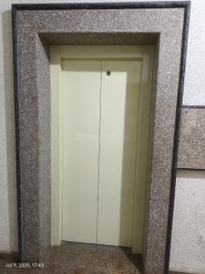 Image of 1300 Sq.ft 3 BHK Apartment / Flat for sale in Karapakkam, Chennai for Rs. 14000000