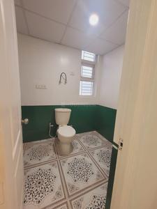Bathroom Image of 1400 Sq.ft 2.5 BHK Apartment / Flat for sale in Jaipuria Sunrise Greens, Nabha Zirakpur for Rs. 8250000