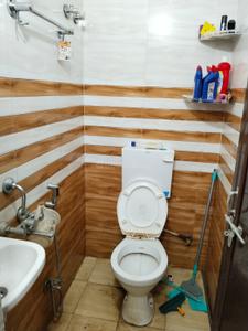 Bathroom Image of 875 Sq.ft 2 BHK Apartment / Flat for sale in Shivpur Varanasi for Rs. 4250000