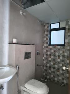 Common Bathroom Image of 2043 Sq.ft 4 BHK Apartment / Flat for rent in Shapoorji Pallonji Vanaha, Bavdhan Pune for Rs. 45000