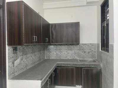 Kitchen Image of 750 Sq.ft 2 BHK Apartment / Flat for sale in CI Golf City Apartment, Kambakshpur Noida for Rs. 3084100