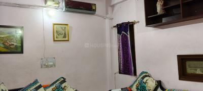 Bedroom Image of 1000 Sq.ft 2 BHK Builder Floor for rent in Laxmi Nagar New Delhi for Rs. 22000