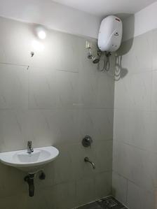 Common Bathroom Image of 909 Sq.ft 2 BHK Apartment / Flat for rent in Lodha Casa Rio by Lodha Group, Palava Phase 1 Thane for Rs. 17000