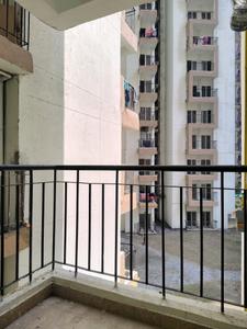 Living Room Image of 805 Sq.ft 2 BHK Apartment / Flat for sale in Amrapali Dream Valley 2, Noida Extension Greater Noida for Rs. 5800000