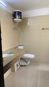 Bathroom Image of 1750 Sq.ft 3 BHK Apartment / Flat for rent in Emaar The Views, Sector 105 Mohali for Rs. 32000