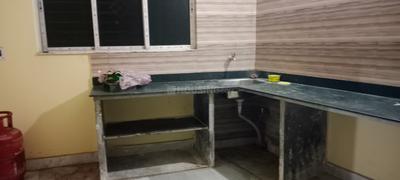 Kitchen Image of 700 Sq.ft 2 BHK Apartment / Flat for rent in Baghajatin Kolkata for Rs. 12000