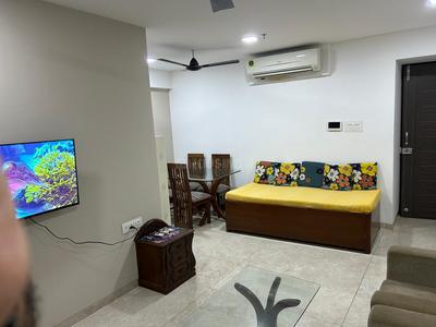 Hall Image of 1150 Sq.ft 2 BHK Apartment / Flat for sale in K Raheja Vistas, Powai Mumbai for Rs. 28500000