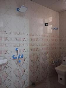 Common Bathroom Image of 980 Sq.ft 2 BHK Apartment / Flat for sale in Sector 49 Noida for Rs. 4000000