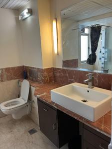 Bathroom Image of 2018 Sq.ft 3.5 BHK Apartment / Flat for sale in M3M Skywalk, Sector 74 Gurgaon for Rs. 27600000