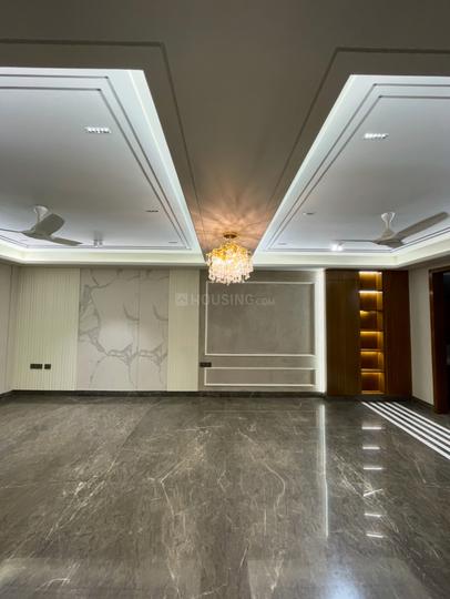 Sector 25, DLF Phase 2 Main Image 1