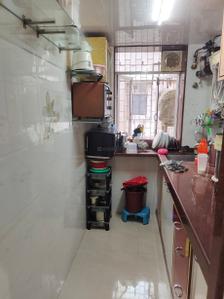 Kitchen Image of 500 Sq.ft 1 BHK Apartment / Flat for rent in Khar West Mumbai for Rs. 75000