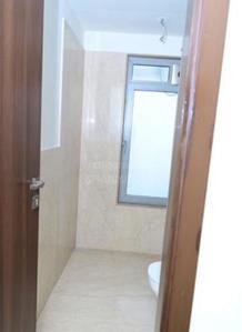 Bathroom Image of 1300 Sq.ft 3 BHK Apartment / Flat for rent in Piramal Aranya, Byculla Mumbai for Rs. 180000